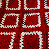 Manta de ganchillo de punto Granny Square roja y blanca