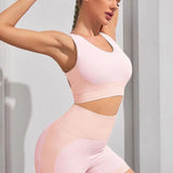Conjunto de sujetador deportivo con cuello redondo y pantalón corto