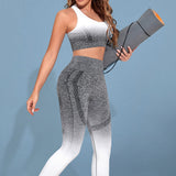 Conjunto de leggings y camiseta deportiva degradados