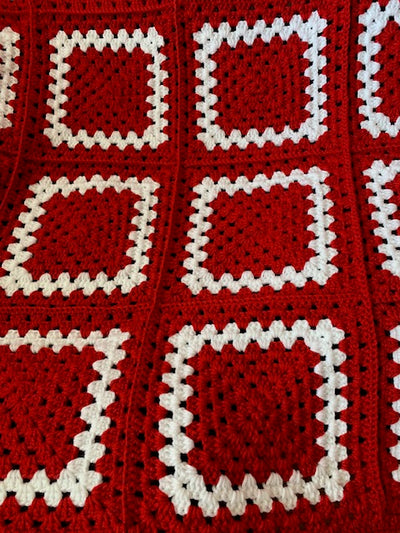 Red & White Granny Square Stitch Crochet Blanket
