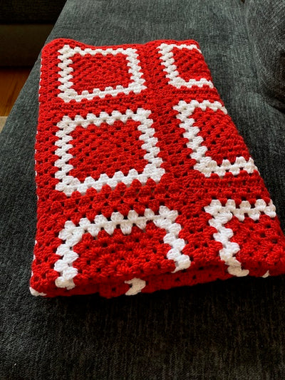 Red & White Granny Square Stitch Crochet Blanket